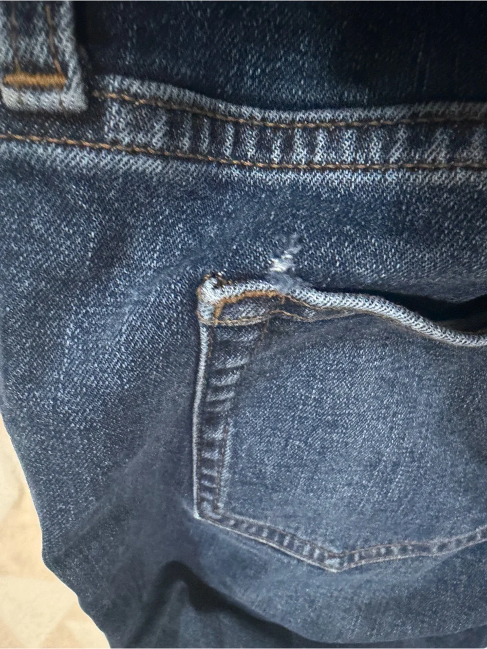 j crew Slim-fit jean in signature flex  30 30